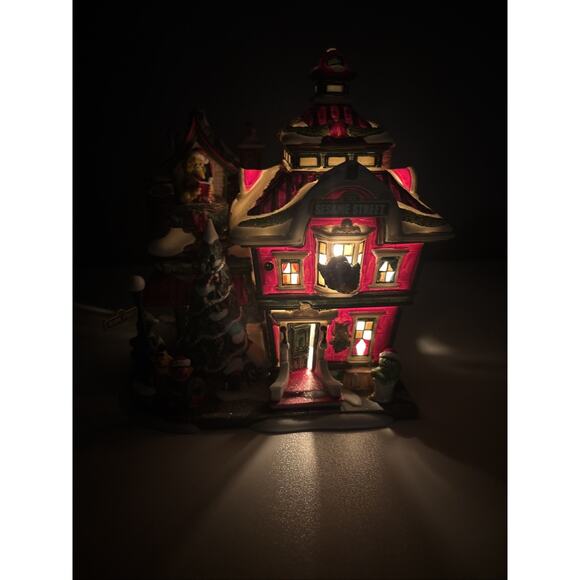 Dept 56 North Pole Series Sesame Street At The North Pole - Picture 15 of 16